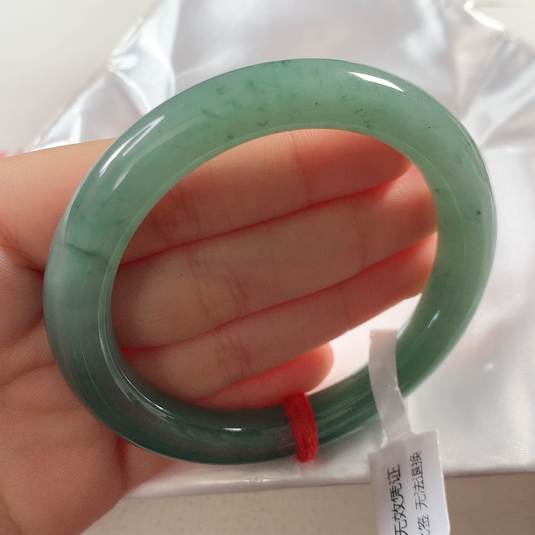 翡翠手镯未镶嵌 圆条①①⑤