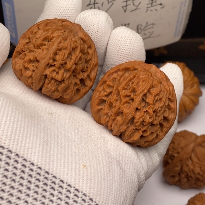 把件文玩核桃球形南疆石40