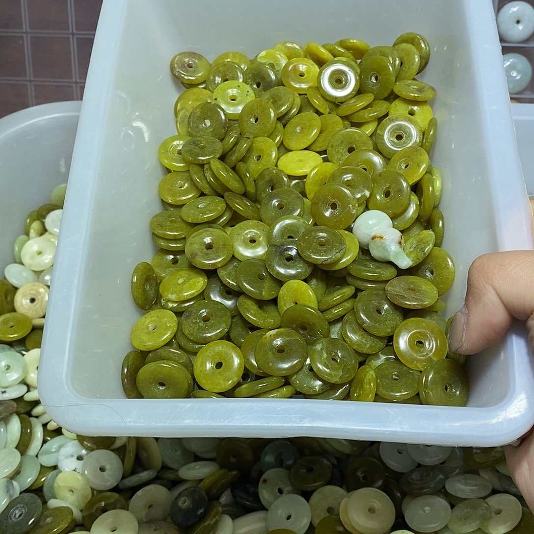 合金蛇纹石玉车挂奇**月6