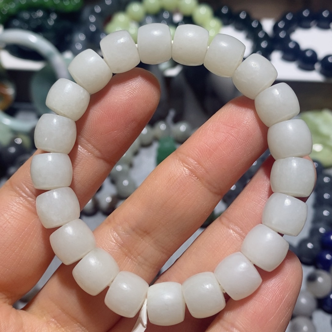 和田玉手链未镶嵌