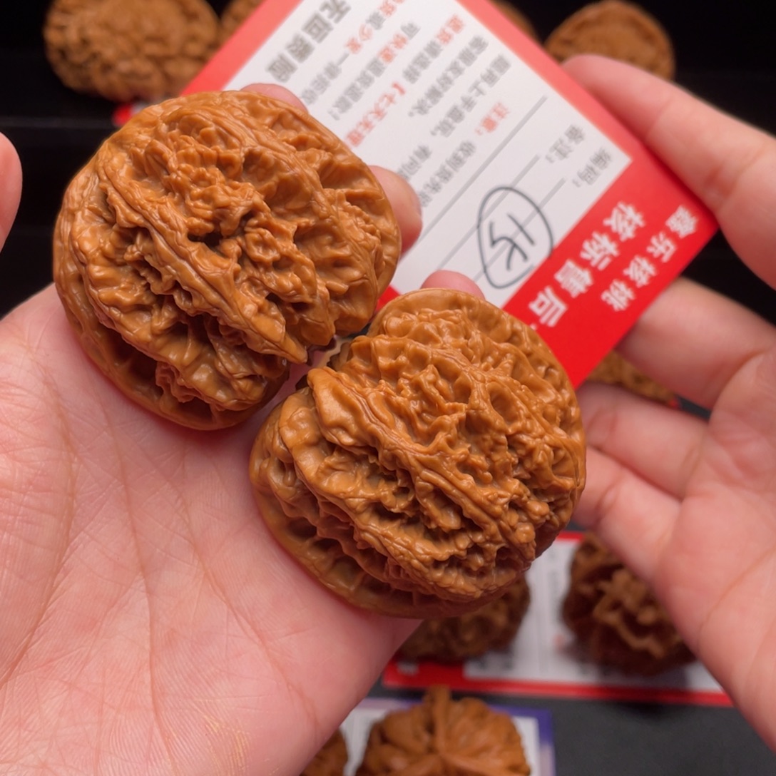 文玩核桃把件粗筋47