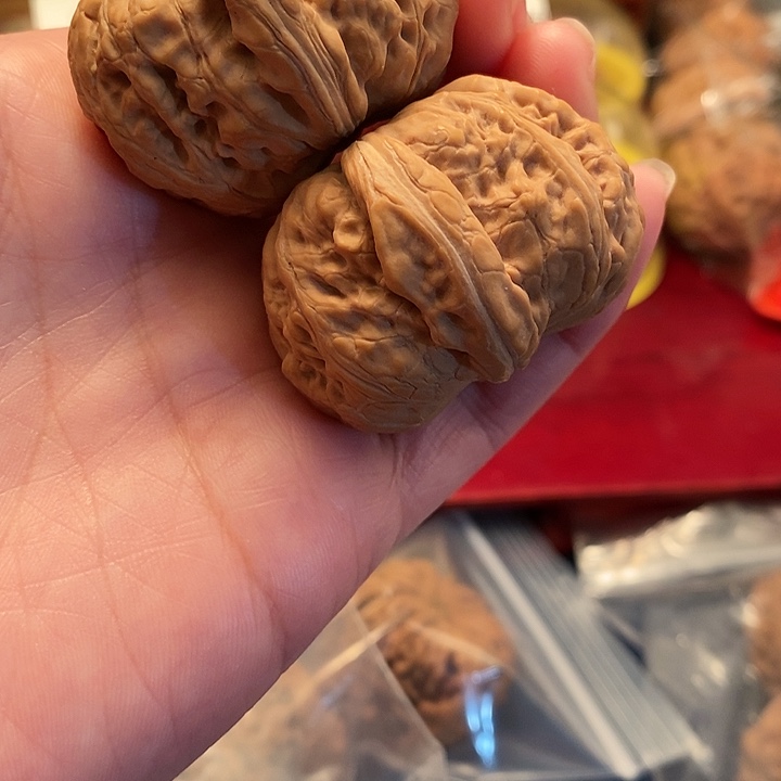 【闪购商品】文玩核桃吊坠M***n元宝