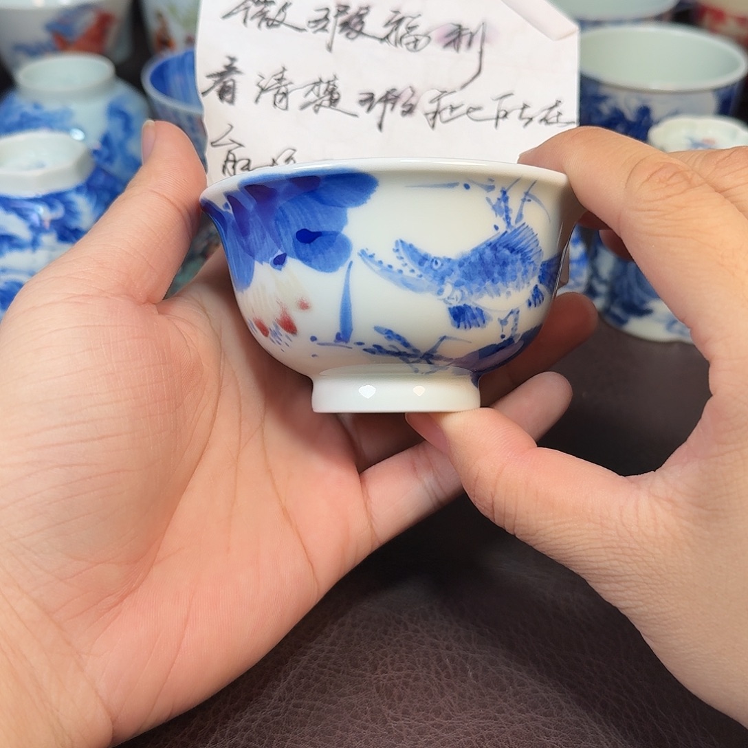 现代景德镇陶瓷杯