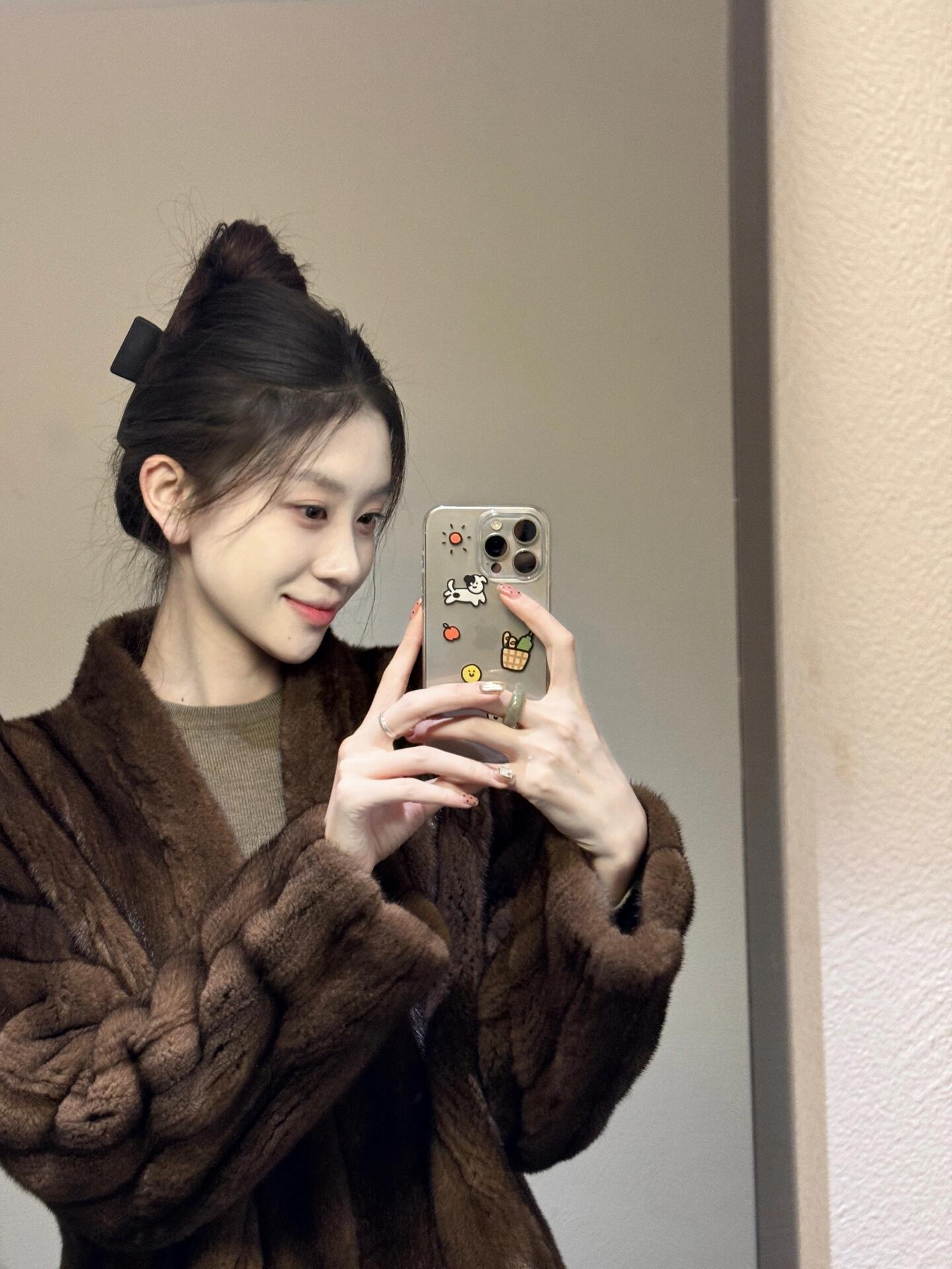 进口天鹅绒小母貂满刀全抽貂皮大衣女整貂短款小个子水貂皮草外套