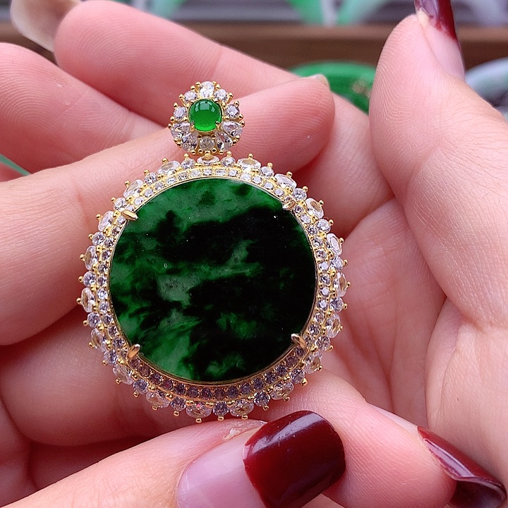 翡翠颈饰银S925镶嵌翡翠