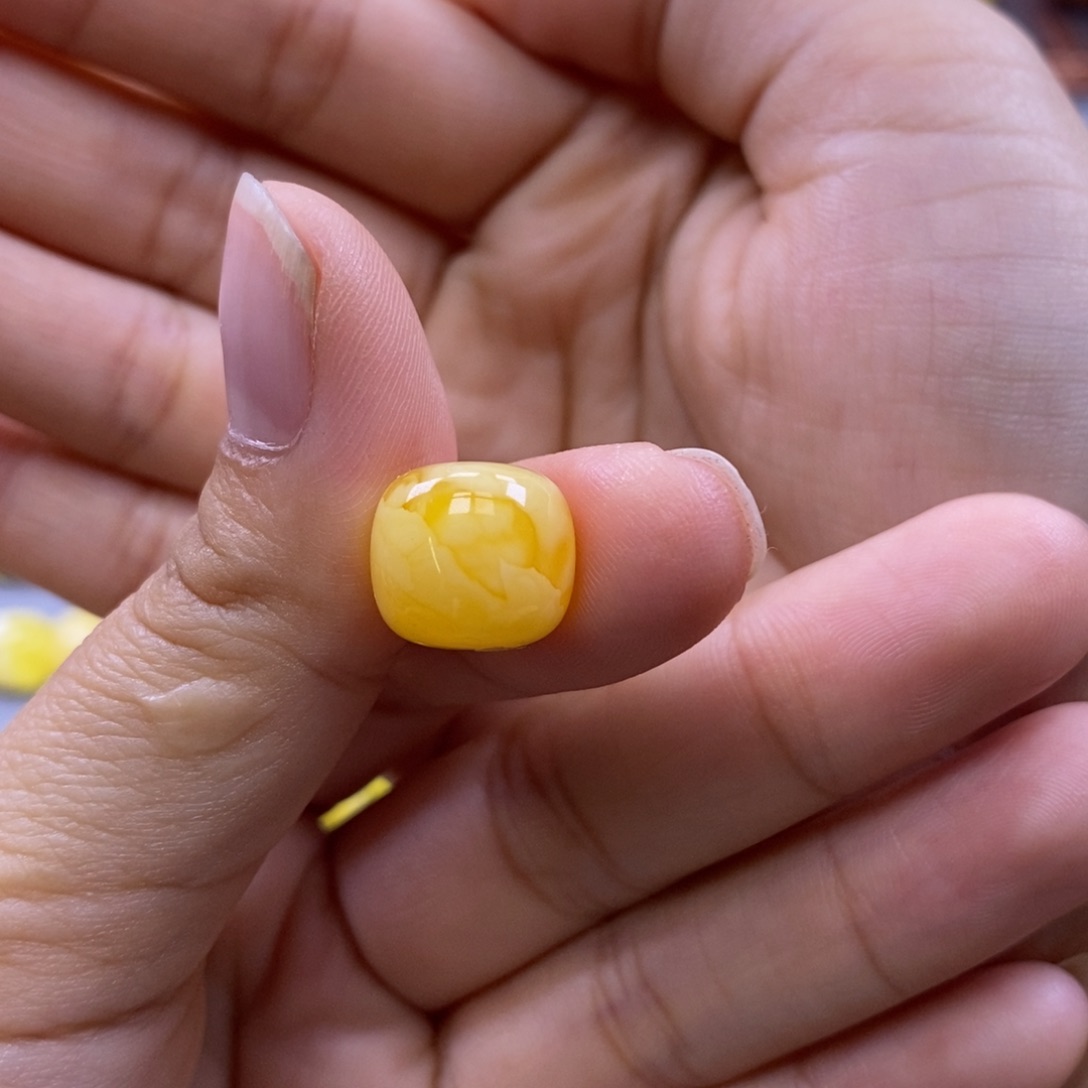 琥珀未镶嵌珠宝奇石12.5