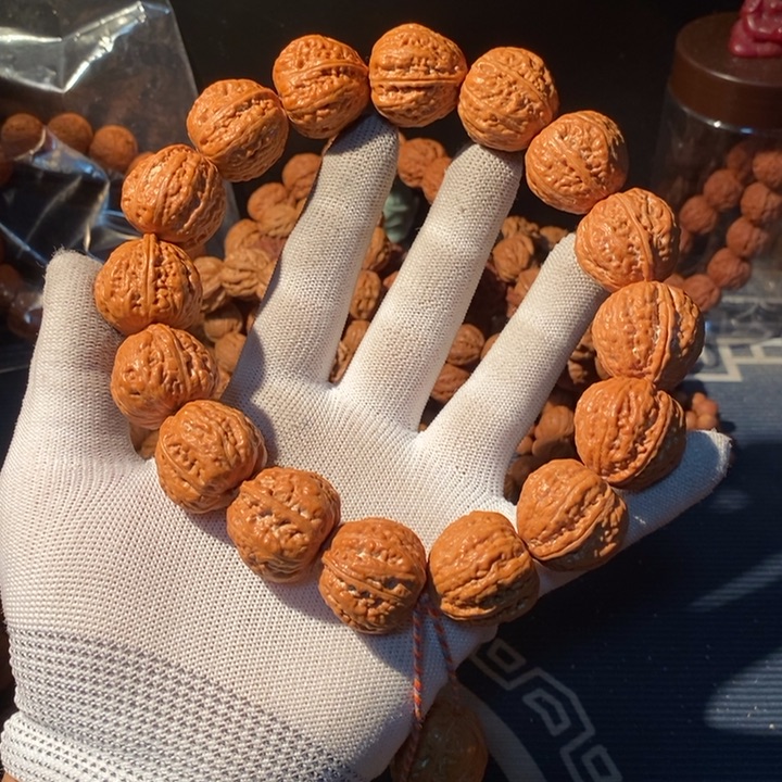 文玩核桃手串……99