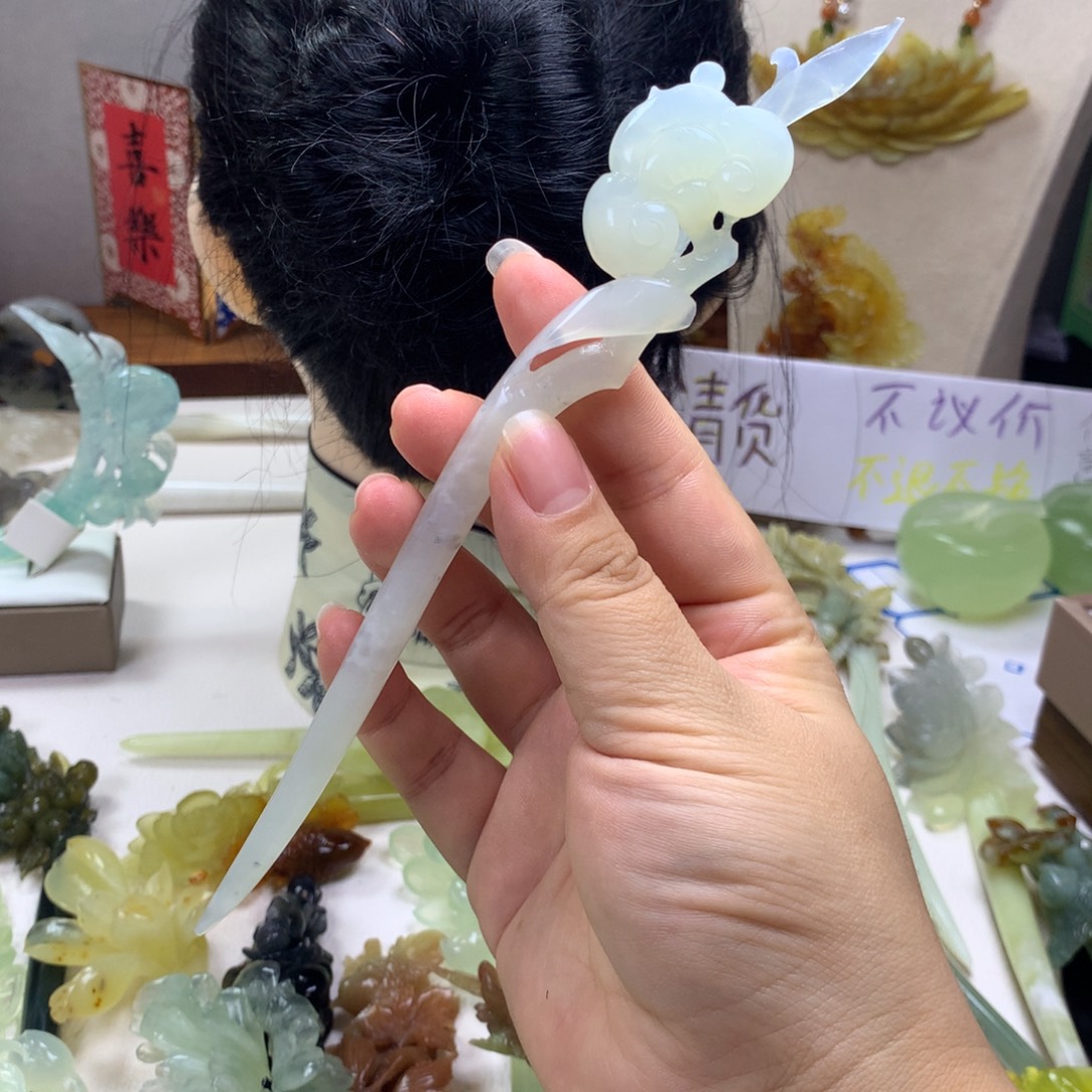 蛇纹石玉未镶嵌发饰
