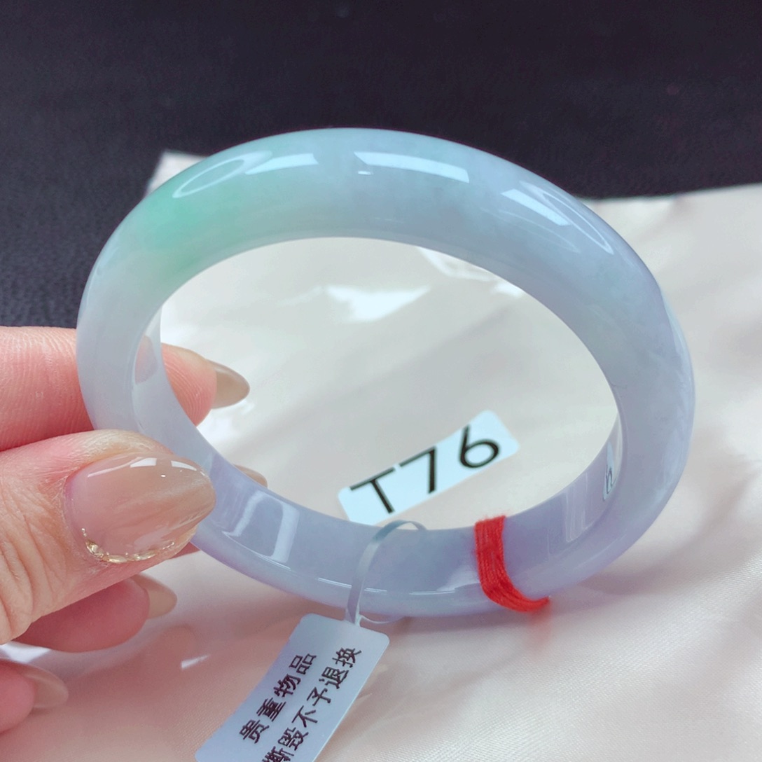 翡翠手镯未镶嵌手镯88