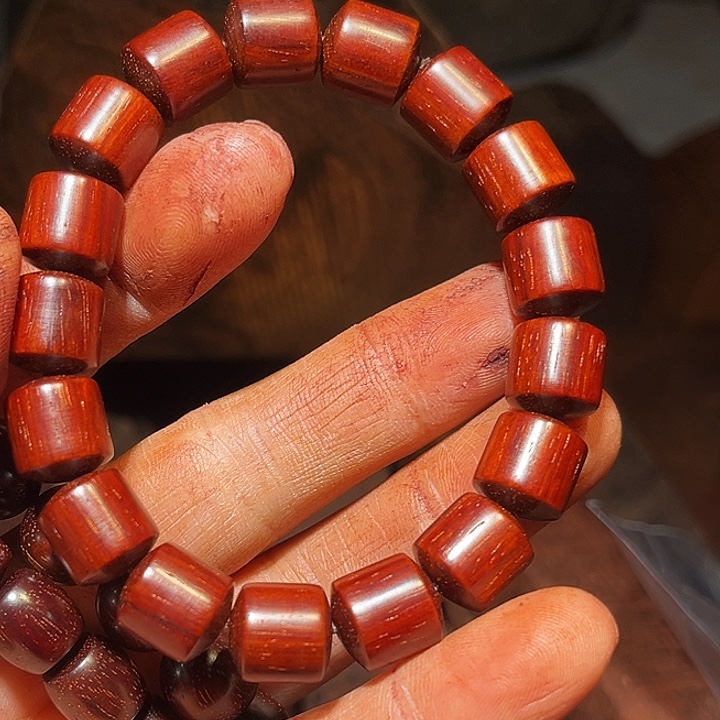 无***卒小叶紫檀手串/手链