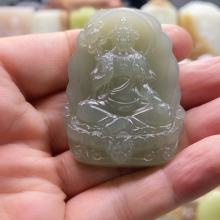 和田玉未镶嵌颈饰