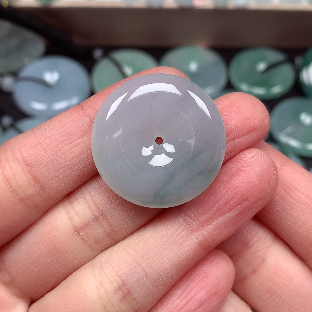 翡翠颈饰未镶嵌平安扣A