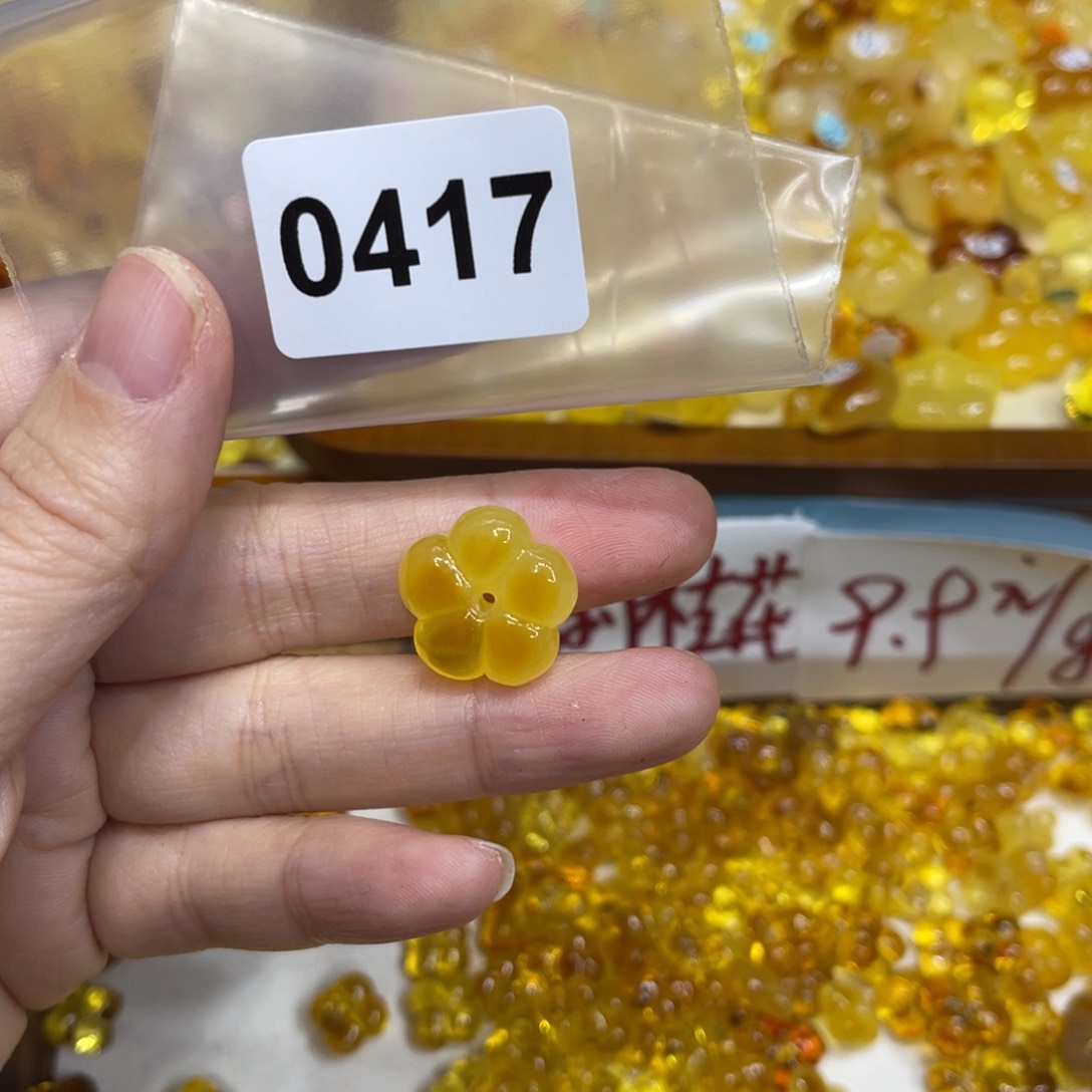 琥珀珠宝奇石未镶嵌