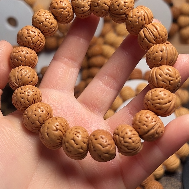 桃核吊坠桃核手串树王纽扣16➕