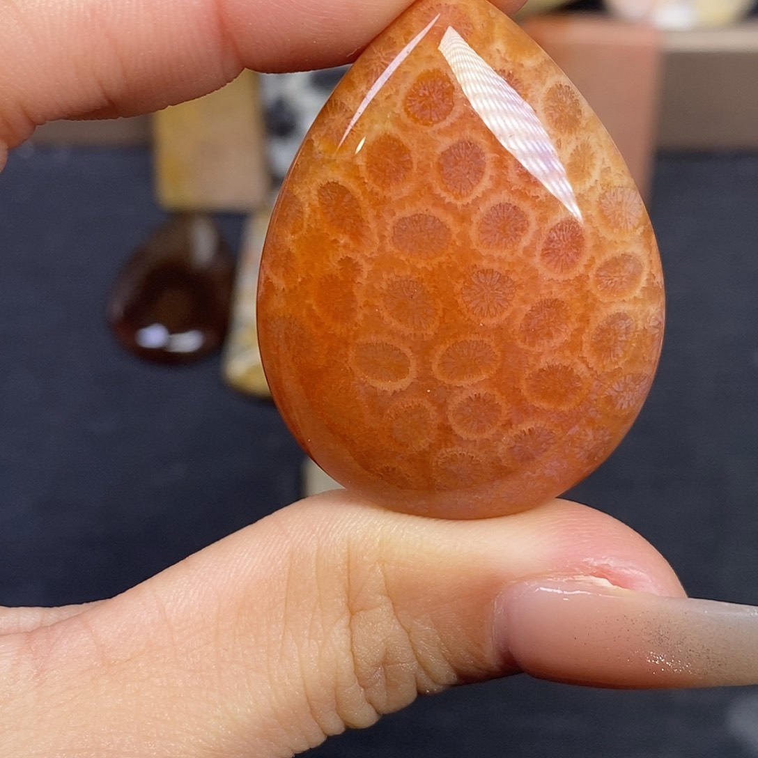 硅化玉颈饰合金随****意