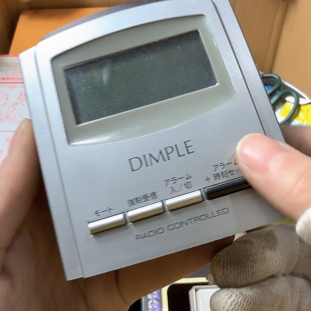 南**?中古商品，瑕疵品，不保好坏。121