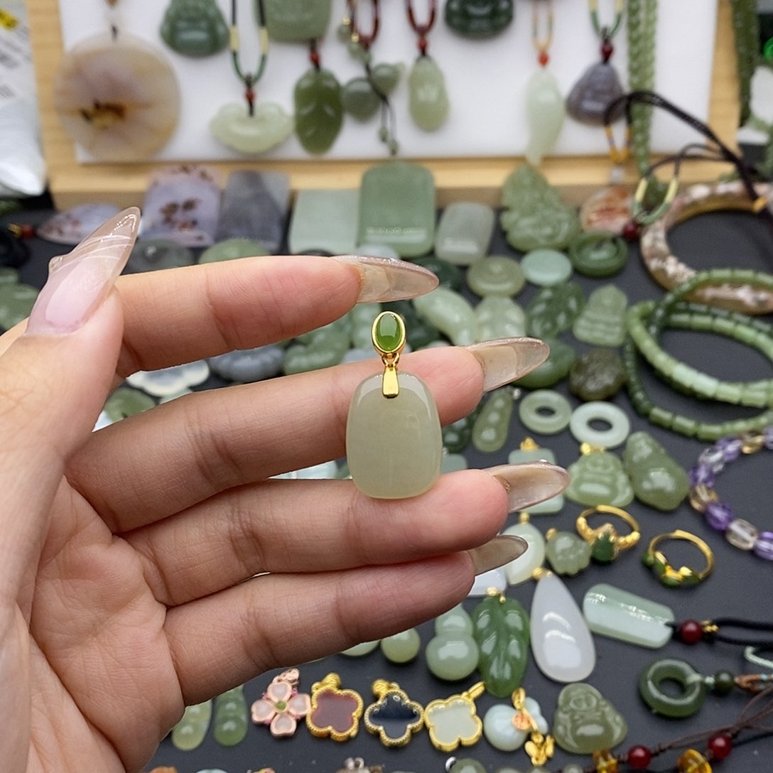 和田玉吊坠(不含链)银S925镶嵌