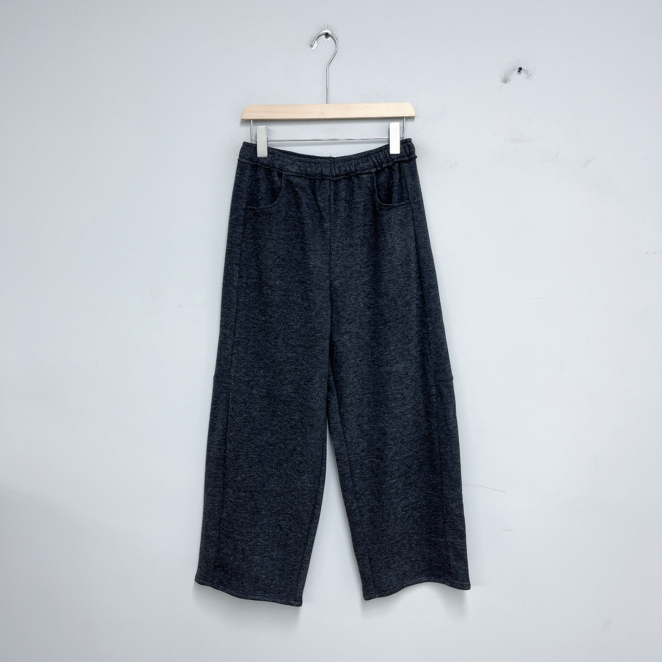 582女装加绒加厚休闲时尚舒适针织简约宽松阔腿裤