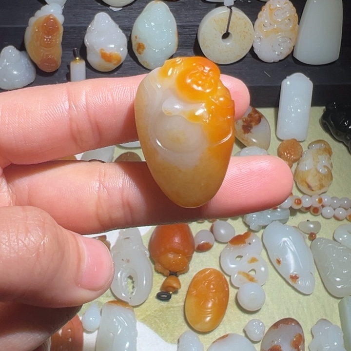 和田玉挂件未镶嵌朝**茗