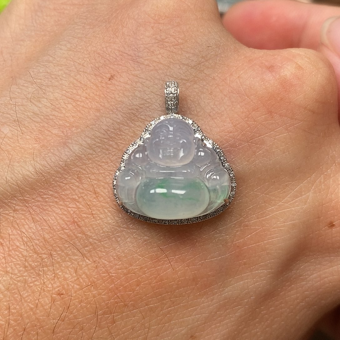 翡翠18K金镶嵌颈饰佛公