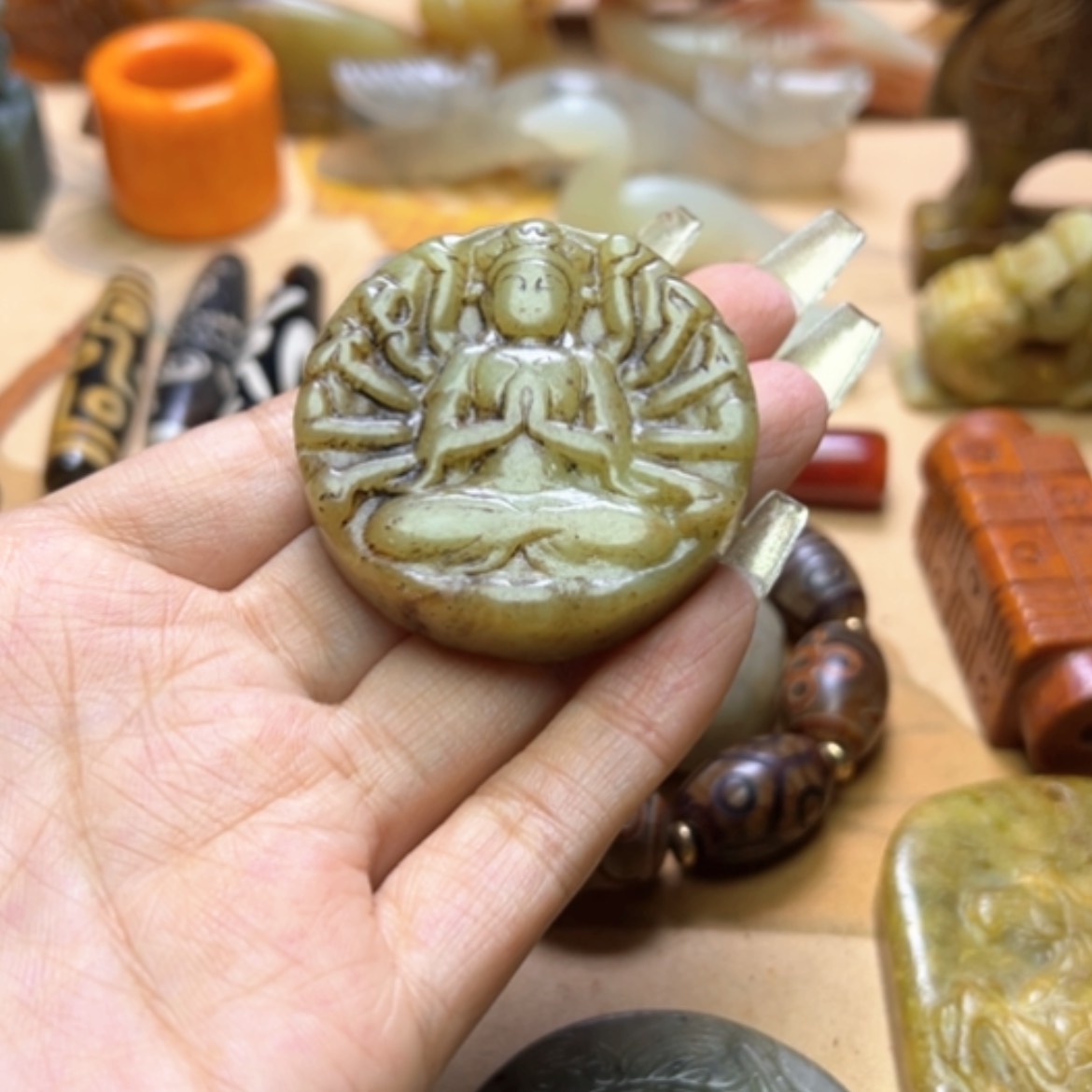 【闪购商品】蛇纹石玉颈饰未镶嵌
