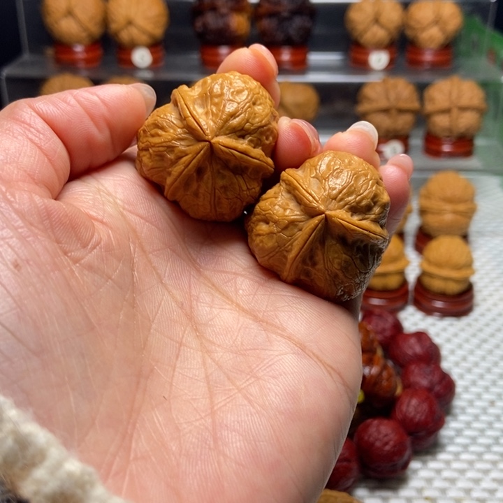M***d文玩核桃把件1小粽子三棱