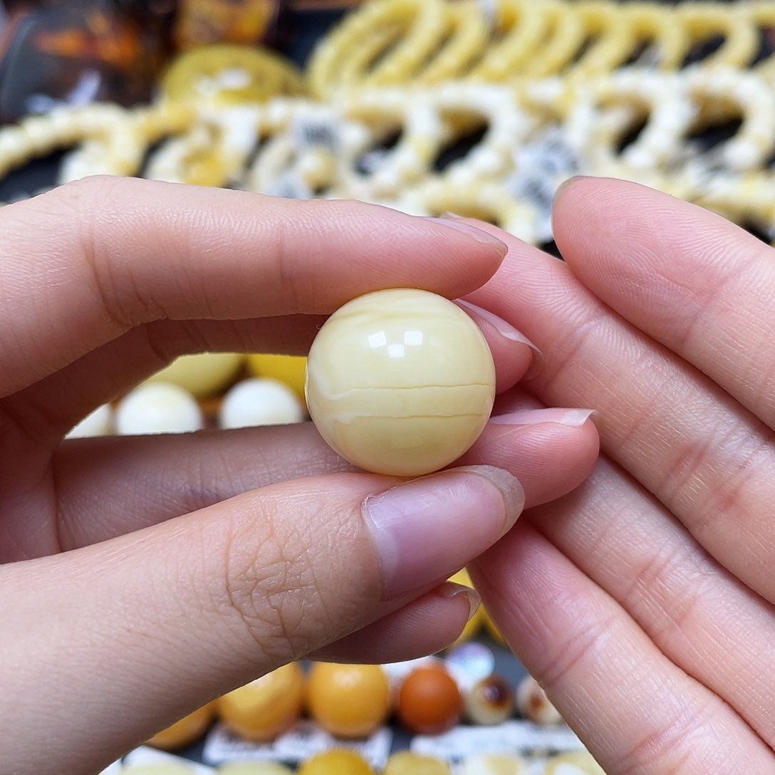 未镶嵌蜜蜡裸石圆珠20mm花粉