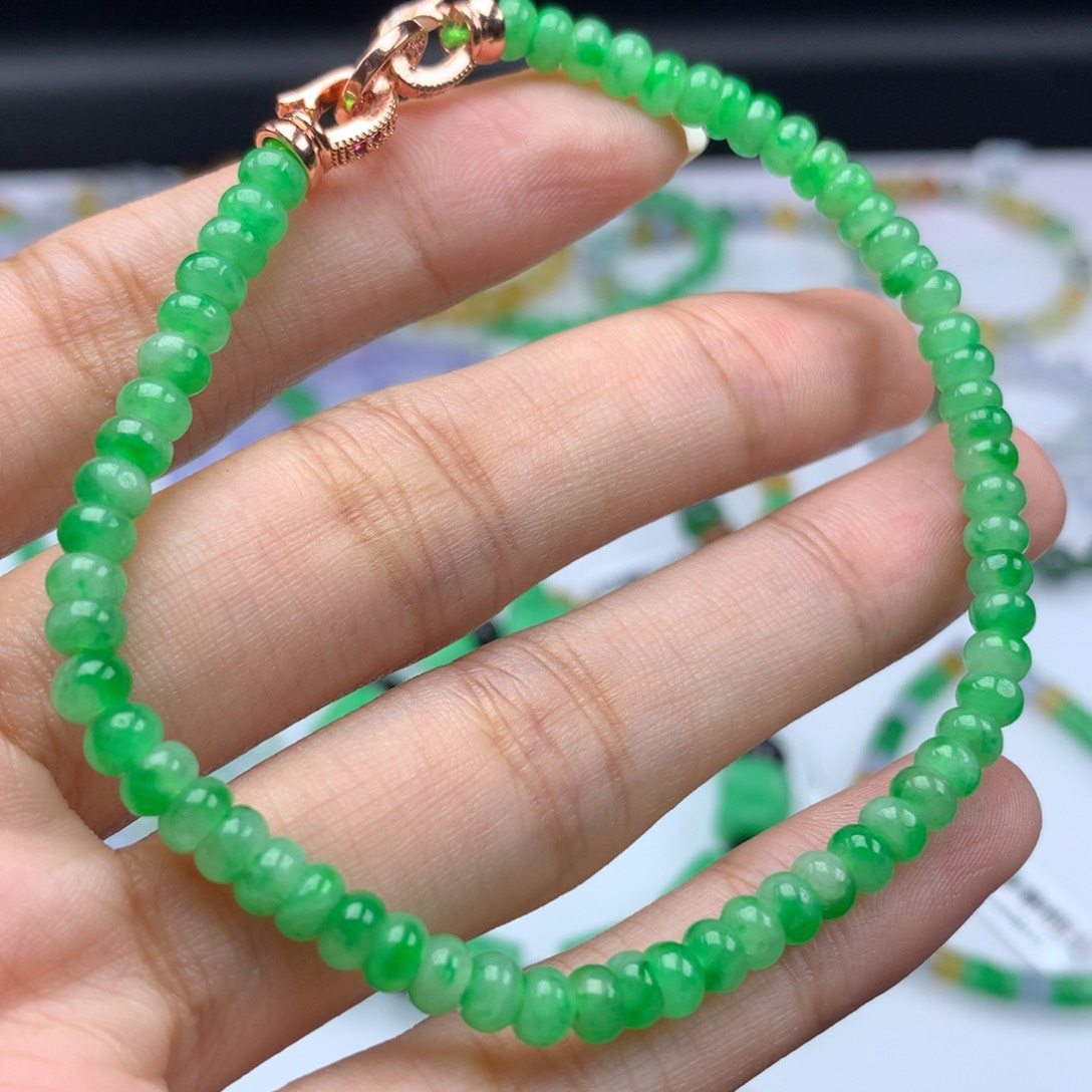 翡翠手链未镶嵌卡