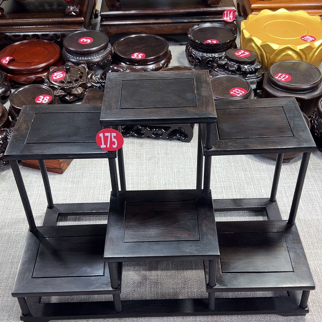 红木底座精雕工艺品