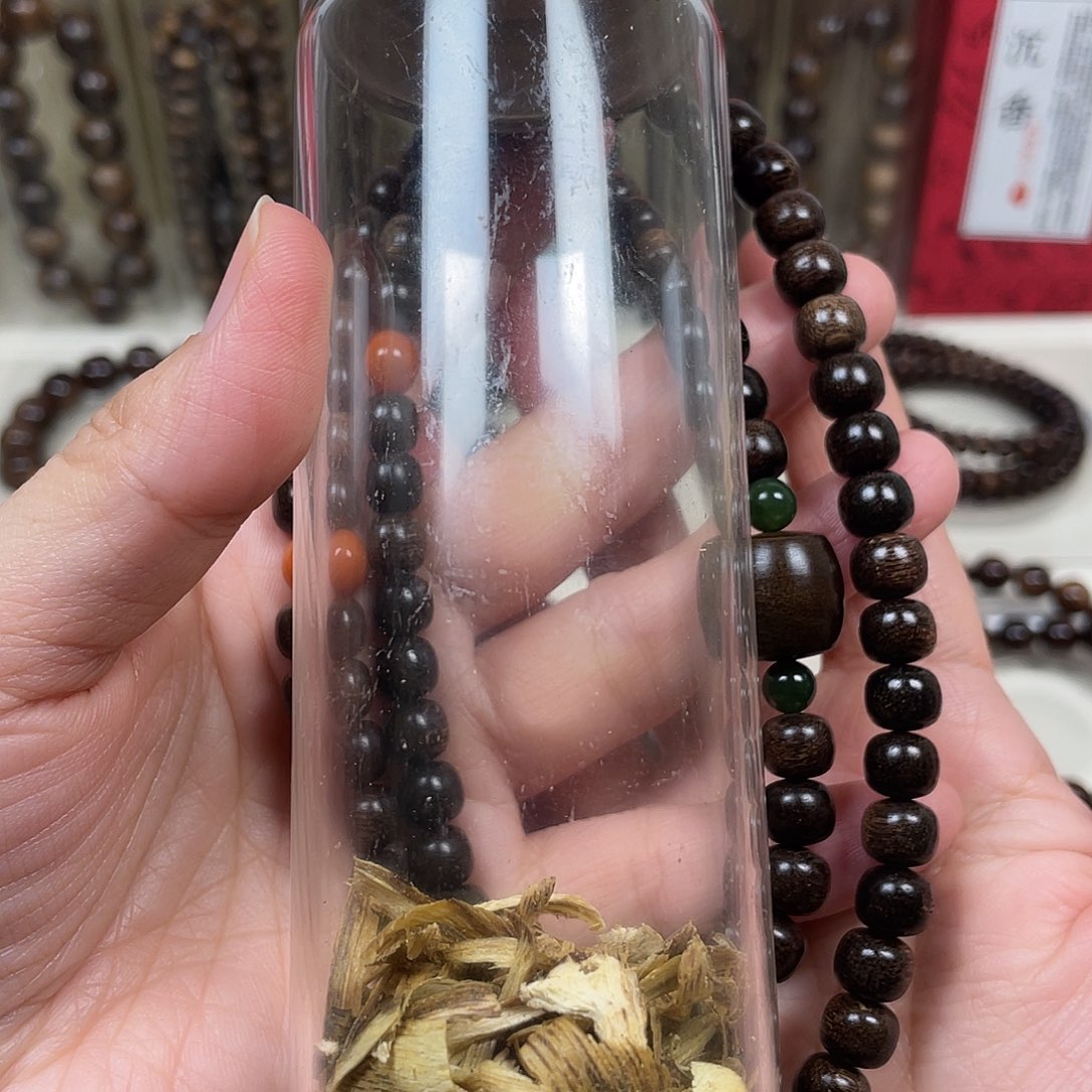 世***平沉香碎屑沉香+越南芽庄紫奇楠留疤料0.8