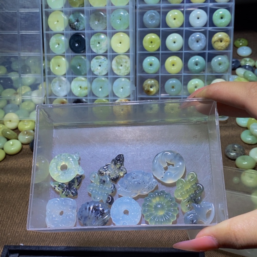 【闪购商品】蛇纹石玉其他合金83