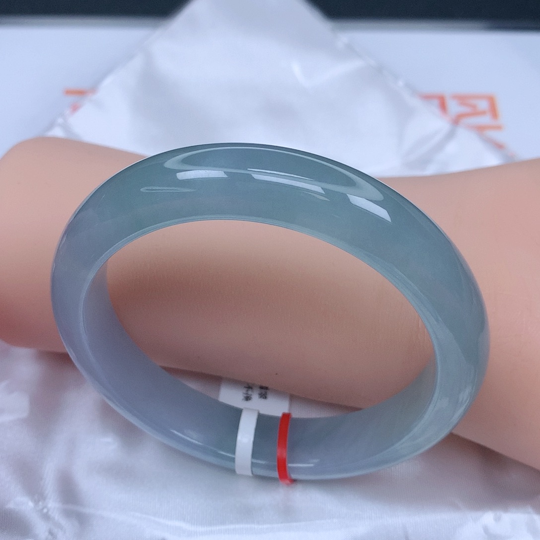 【闪购商品】未镶嵌手镯翡翠，58