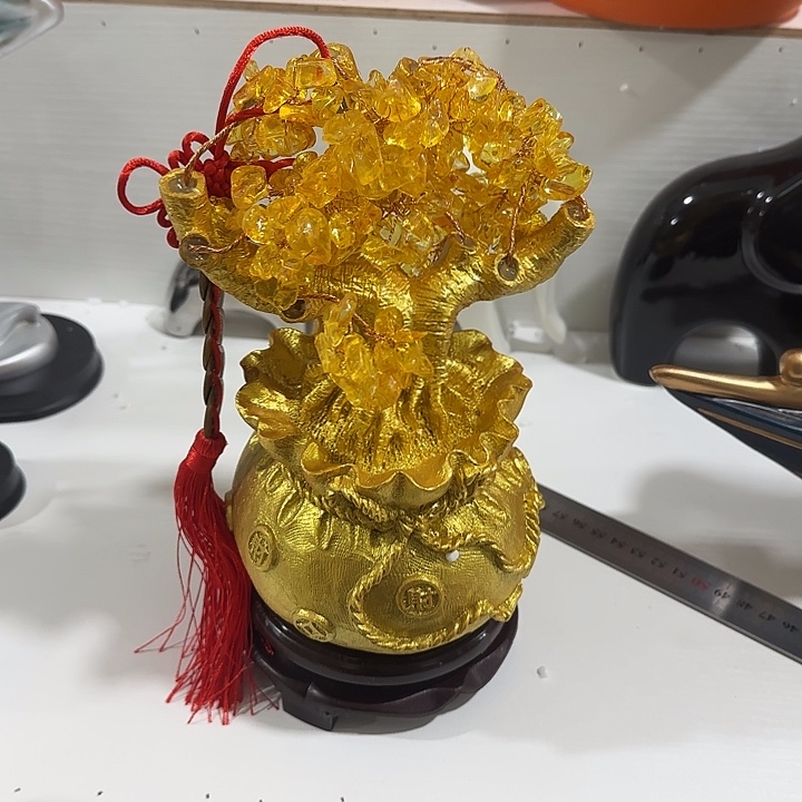 用***4树脂摆件哈哈哈哈