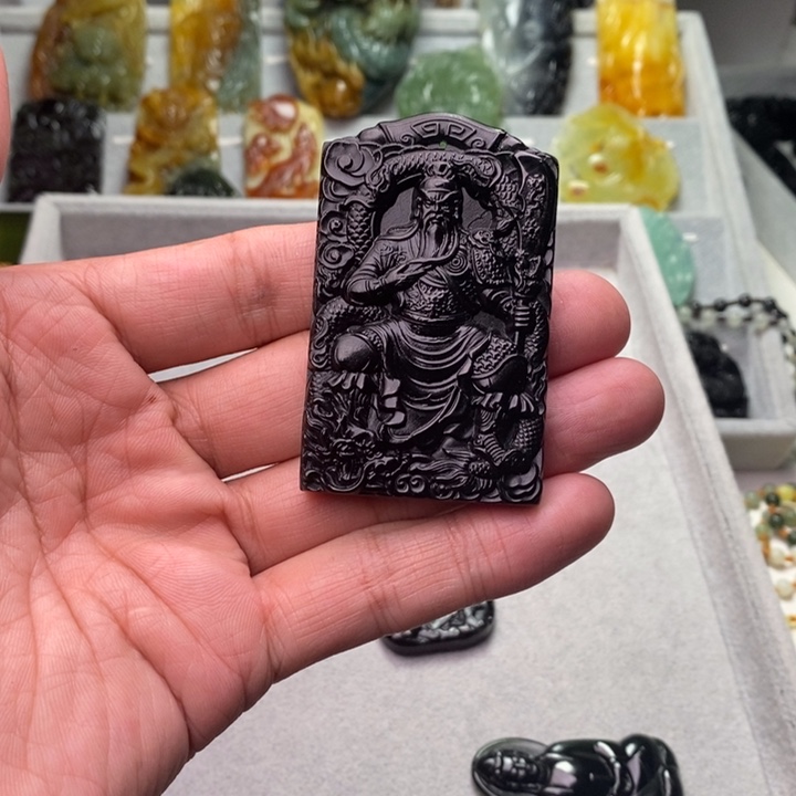 蛇纹石玉颈饰未镶嵌爱****c