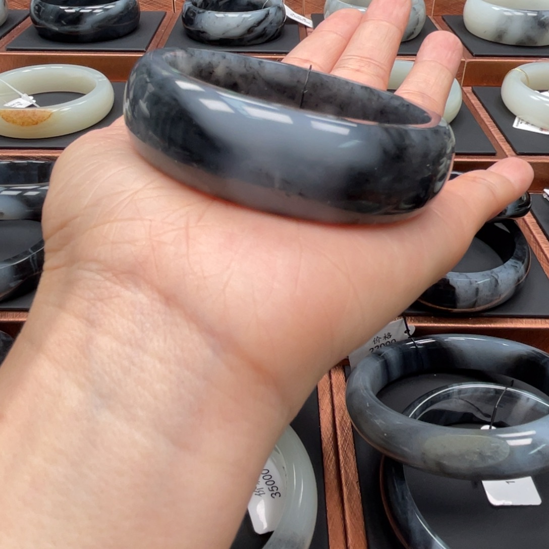 和田玉未镶嵌手镯58圈口