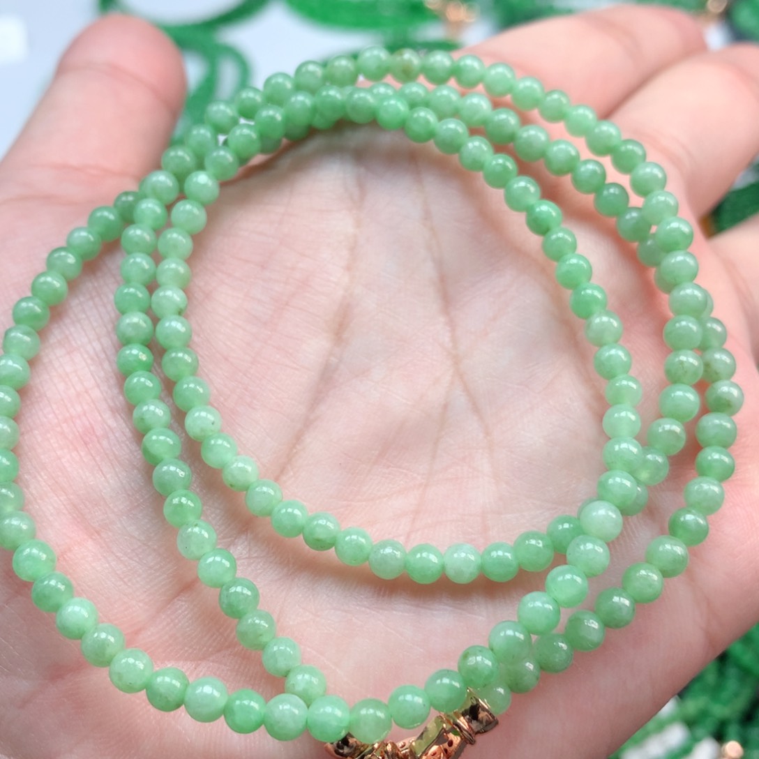 翡翠手链未镶嵌翡翠