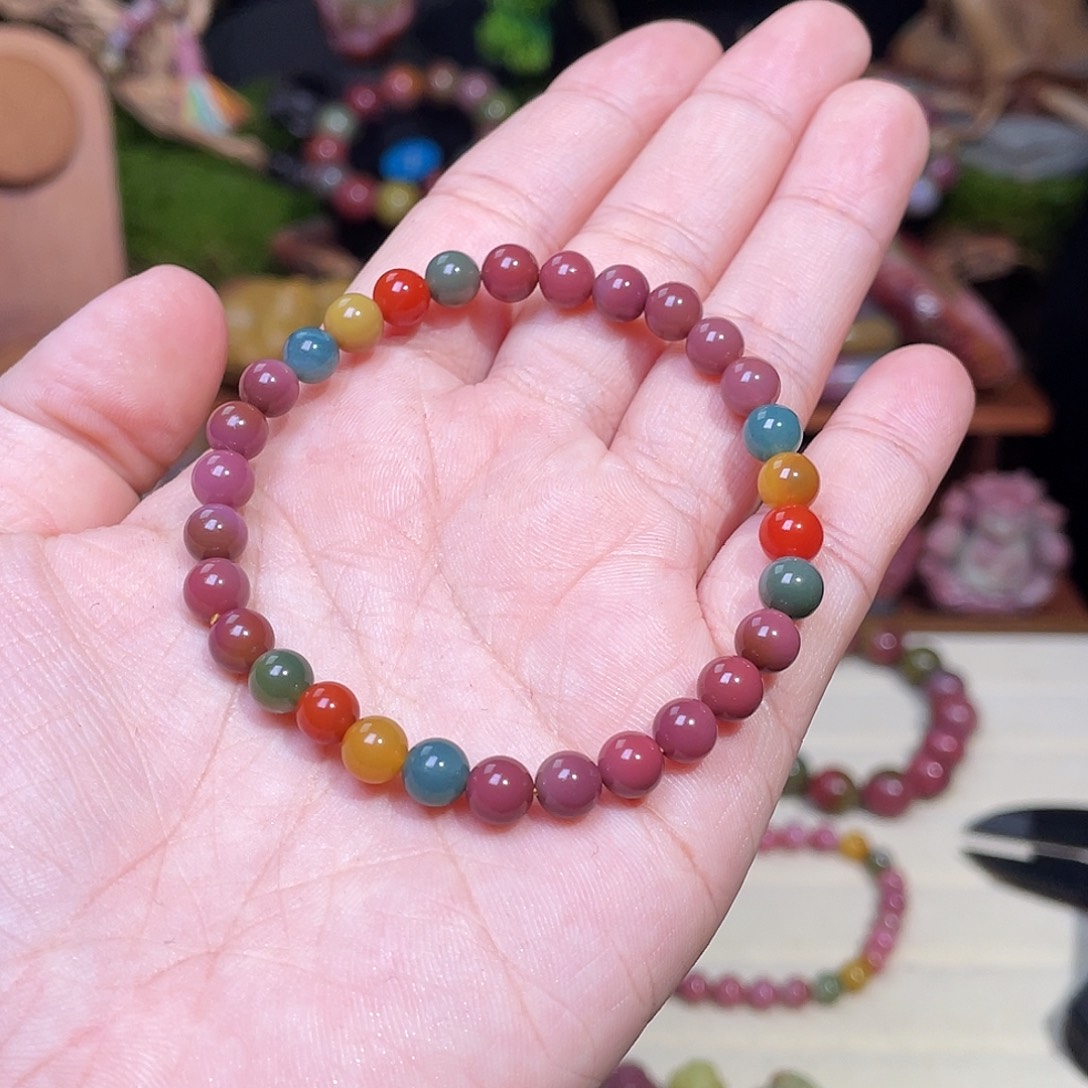 北***北玛瑙/玉髓未镶嵌珠宝半成品盐源玛瑙高品手串