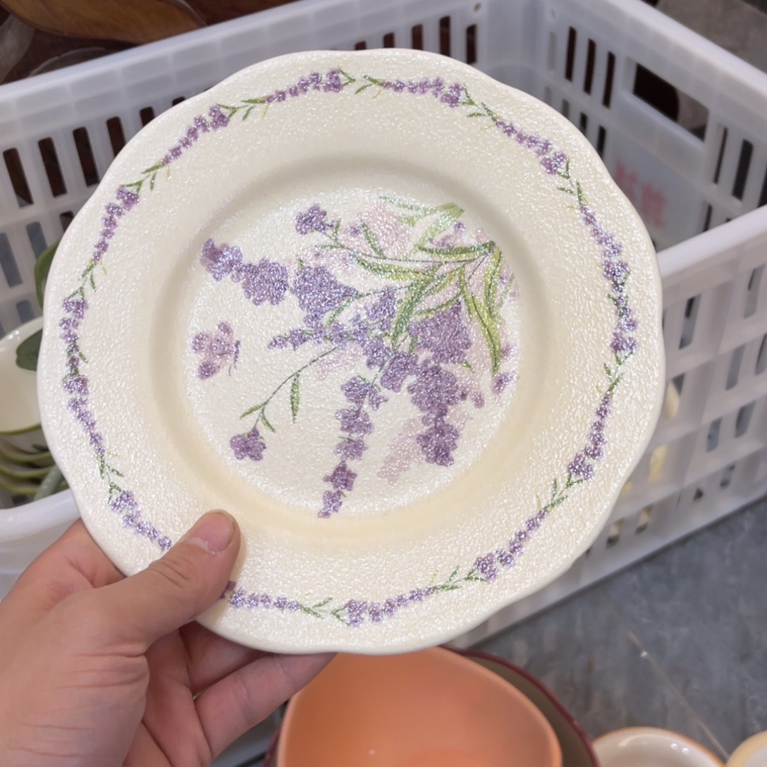 陶瓷微瑕餐具介意勿拍，满18飞！