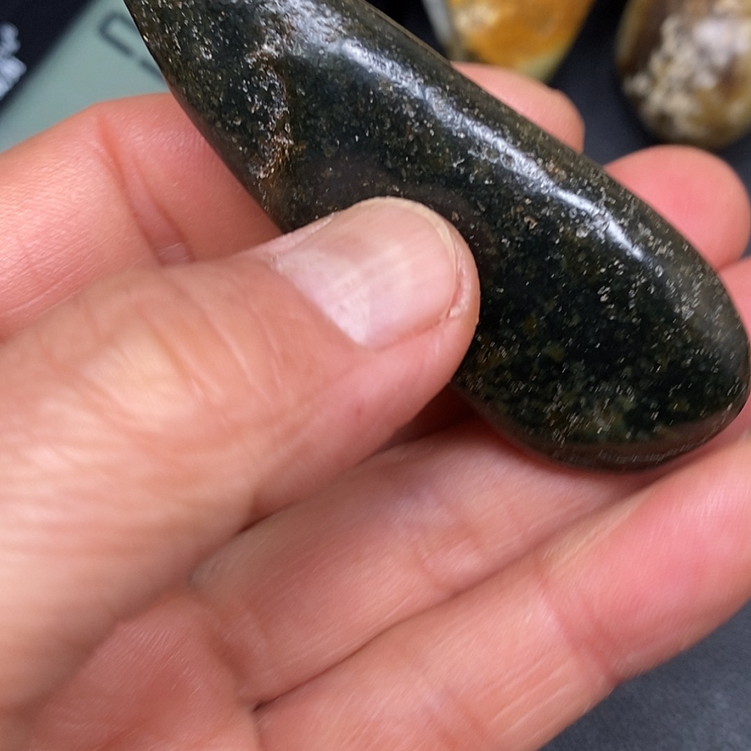 和田玉未镶嵌珠宝奇石