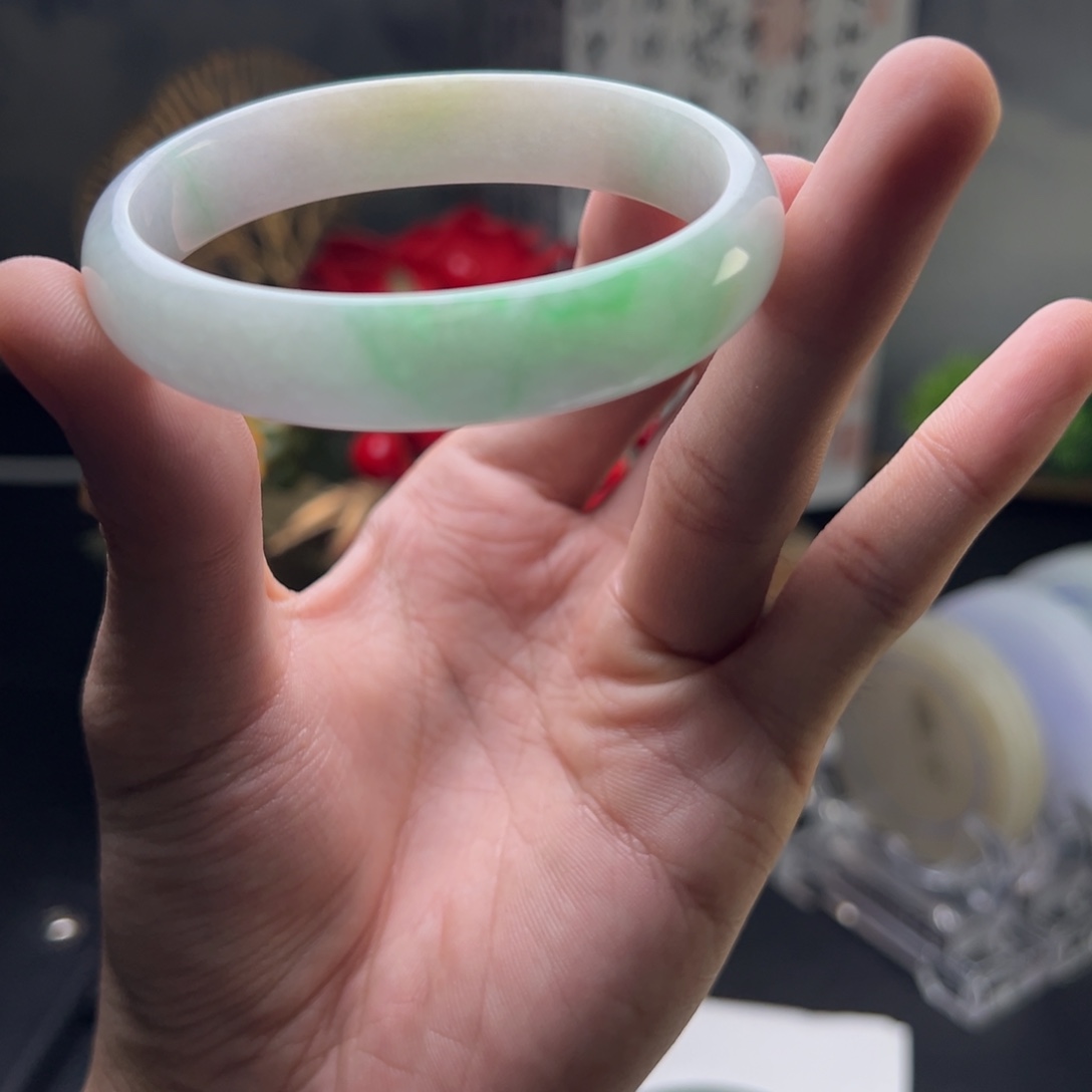 未镶嵌翡翠手镯56贵贵妃定制翡翠