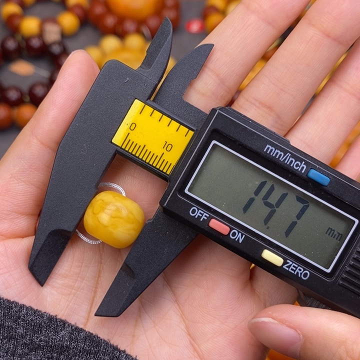 琥珀未镶嵌裸石蜜蜡M