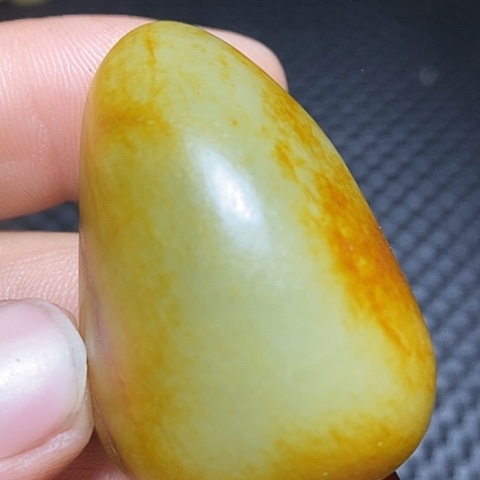 新疆和田原石石头