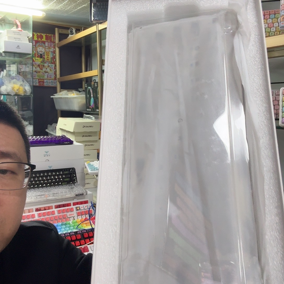 99新f68狼蛛白透键盘