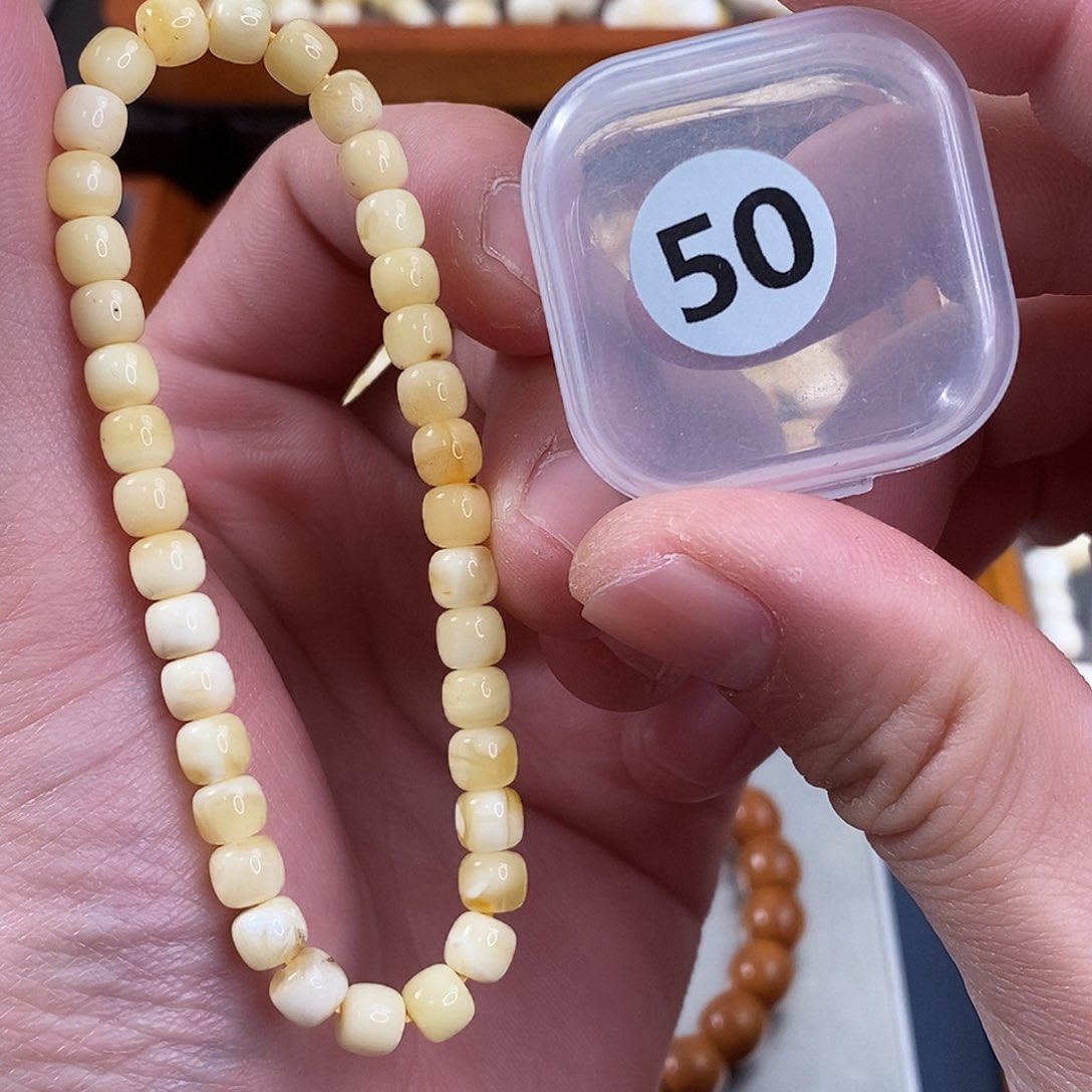 琥珀裸石未镶嵌微瑕