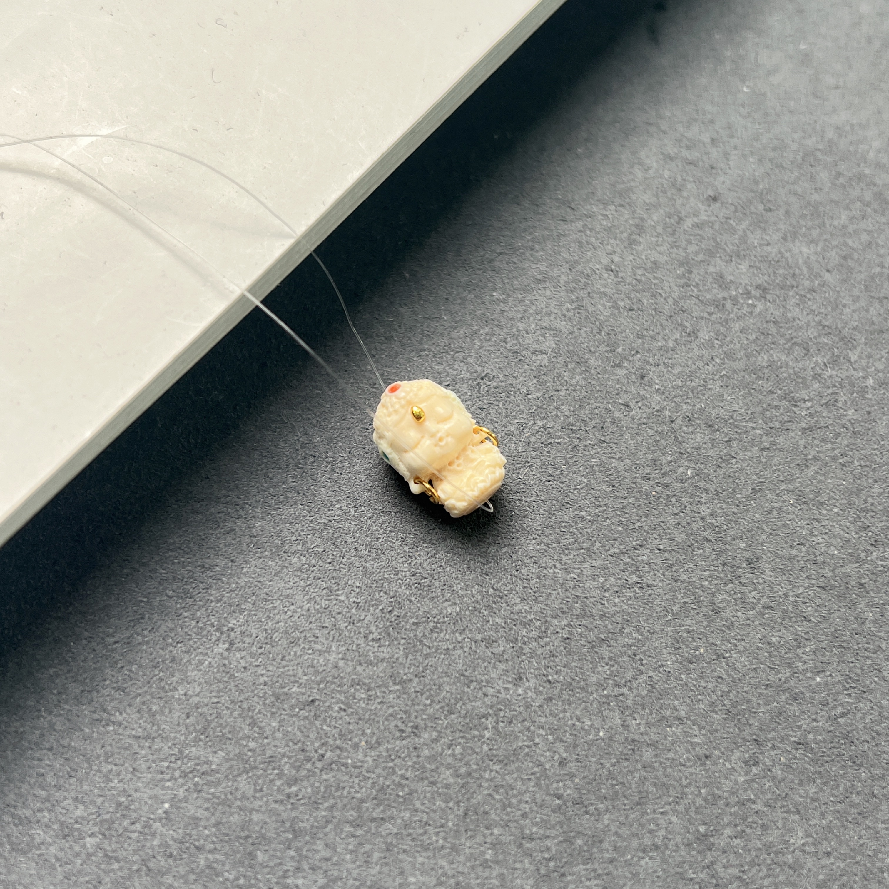 猛犸牙小度母雕刻件