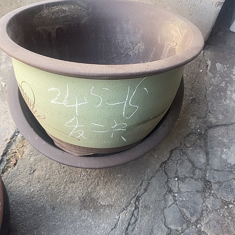 紫砂中国宜兴紫砂花盆，