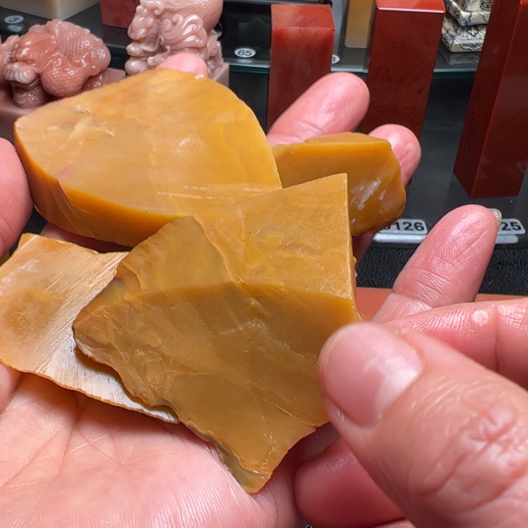 老挝石顽*我们的确是一