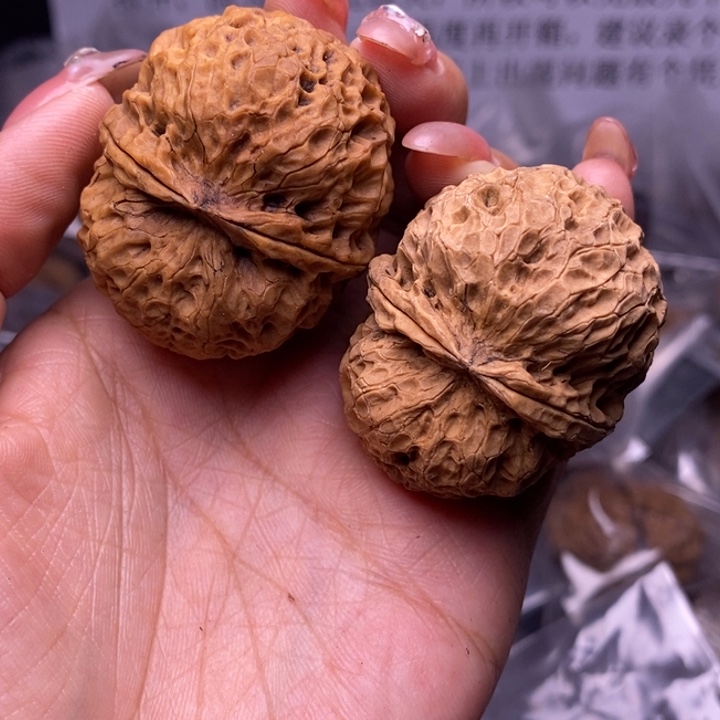 核桃云南野生铁核桃37号43mm