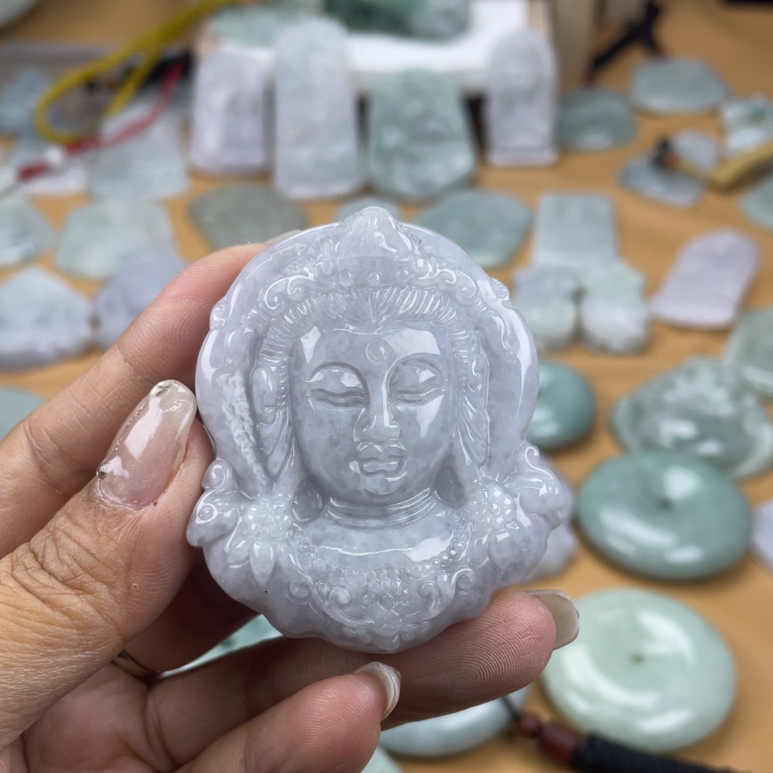 用***7翡翠未镶嵌颈饰观音头