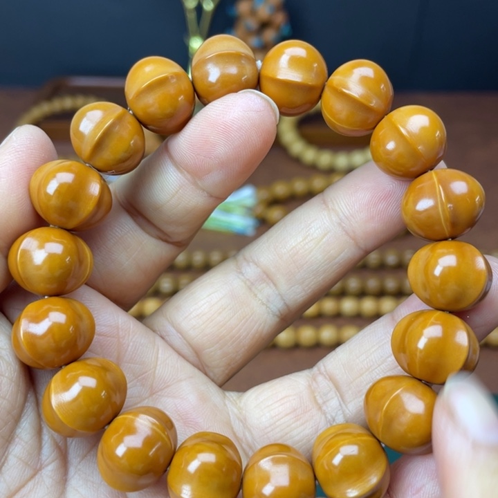 吊坠猴头核桃三花鲨鱼